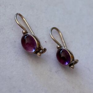 Vintage 925 Sterling Silver Purple Amethyst Cabochon Dainty Drop Earrings